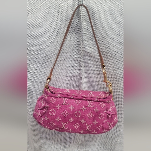 SOLD! Louis Vuitton Pleaty - Picture 2 of 12